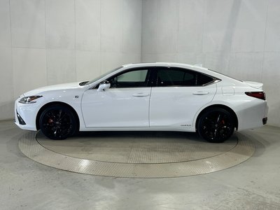 2021 Lexus ES photo 3