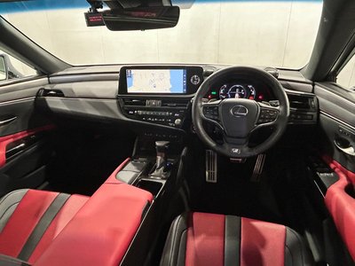 2021 Lexus ES photo 6