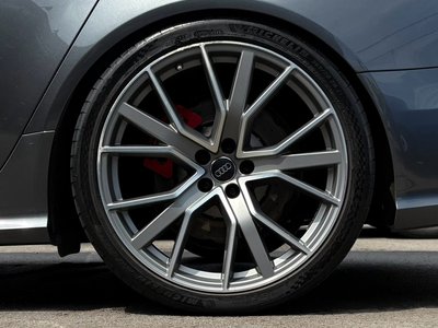 2017 AUDI RS6 AVANT 照片 17