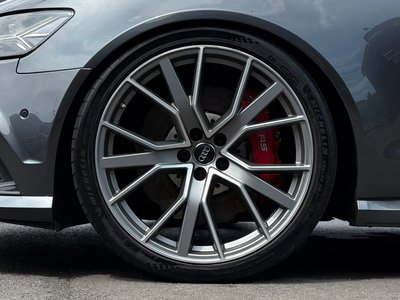 2017 AUDI RS6 AVANT 照片 16
