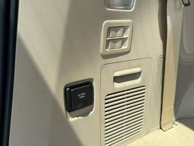 2026 Toyota LAND CRUISER 300 缩略图 35
