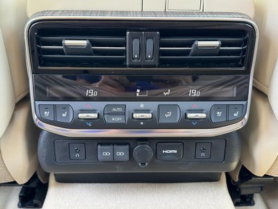 2026 Toyota LAND CRUISER 300 缩略图 68