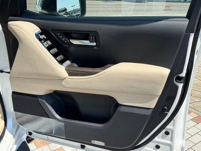2026 Toyota LAND CRUISER 300 缩略图 38