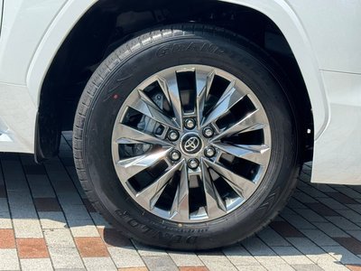 2026 Toyota LAND CRUISER 300 缩略图 21