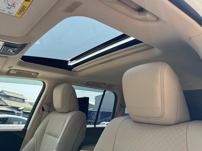 2026 Toyota LAND CRUISER 300 缩略图 5