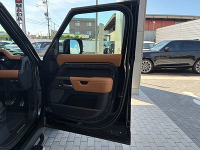2023 LAND Rover DEFENDER thumbnail 29