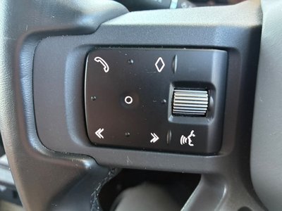 2023 LAND Rover DEFENDER thumbnail 49