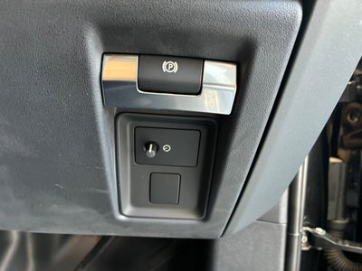 2023 LAND Rover DEFENDER thumbnail 46
