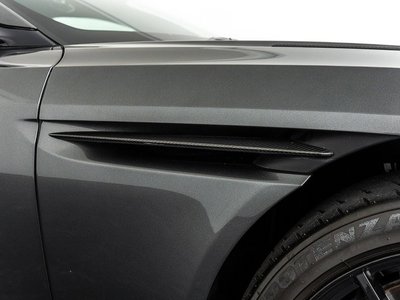 2019 Aston Martin DB11 — миниатюра 18