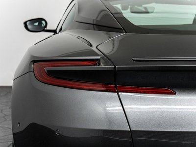 2019 Aston Martin DB11 — миниатюра 34