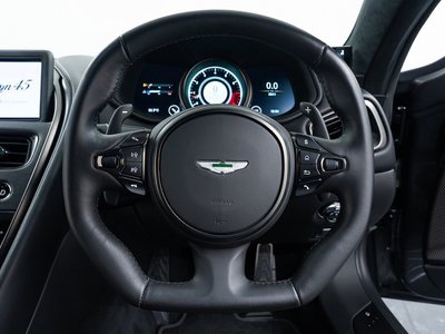 2019 Aston Martin DB11 — миниатюра 58