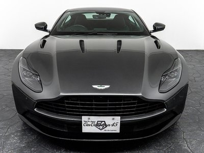 2019 Aston Martin DB11 — фото 4