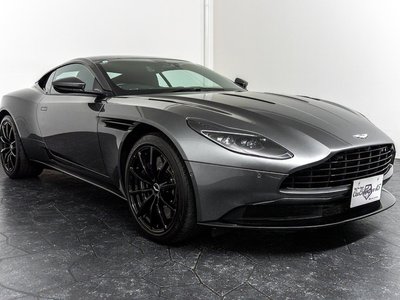 2019 Aston Martin DB11 — фото 14