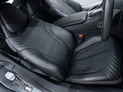 2019 Aston Martin DB11 — миниатюра 41
