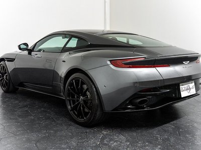 2019 Aston Martin DB11 — миниатюра 30