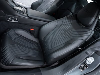 2019 Aston Martin DB11 — миниатюра 46