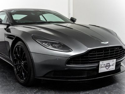 2019 Aston Martin DB11 — фото 15