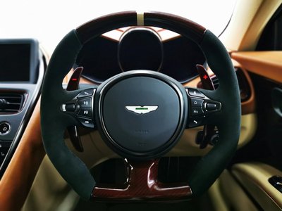 صورة 6 لـ 2024 Aston Martin DBS SUPERLEGGERA