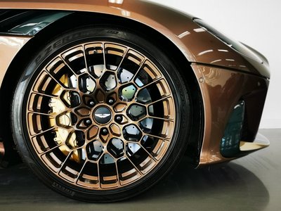 صورة 4 لـ 2024 Aston Martin DBS SUPERLEGGERA