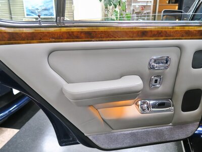 1996 ROLLS-ROYCE SILVER SPIRIT photo 13