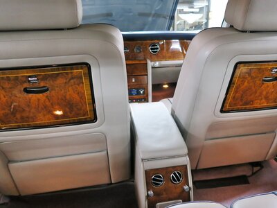 1996 ROLLS-ROYCE SILVER SPIRIT — миниатюра 51