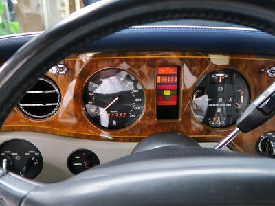 1996 ROLLS-ROYCE SILVER SPIRIT — миниатюра 54