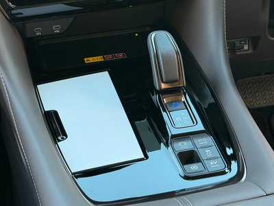 2025 Toyota ALPHARD 照片 28