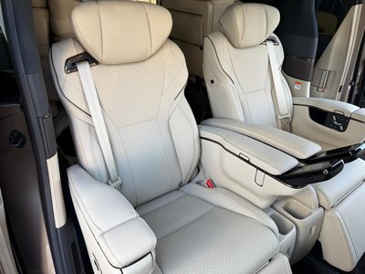 2025 Toyota ALPHARD 照片 31