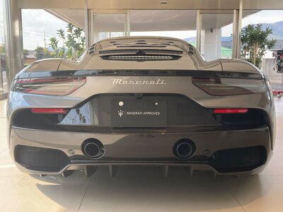2022 Maserati MC20 photo 5