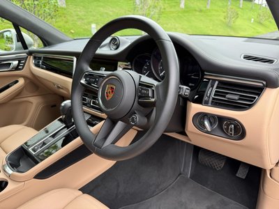2025 Porsche MACAN — миниатюра 15
