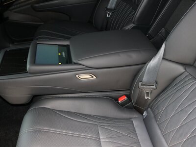 2022 Lexus LS 照片 48