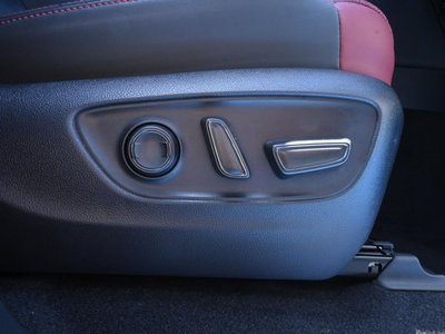 صورة مصغرة 55 لـ 2025 Toyota LAND CRUISER 300
