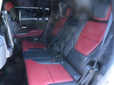 صورة مصغرة 59 لـ 2025 Toyota LAND CRUISER 300