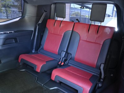 صورة مصغرة 65 لـ 2025 Toyota LAND CRUISER 300
