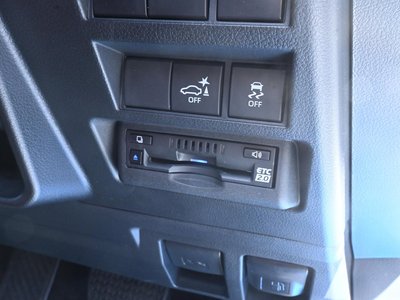 صورة مصغرة 48 لـ 2025 Toyota LAND CRUISER 300