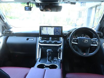 صورة مصغرة 29 لـ 2025 Toyota LAND CRUISER 300