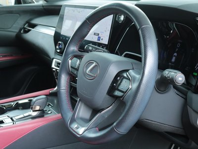 2023 Lexus RX — миниатюра 37