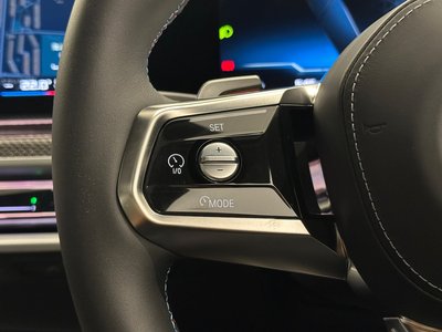2025 BMW I7 thumbnail 30