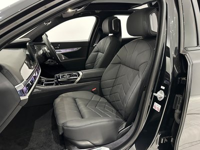 2025 BMW I7 thumbnail 48