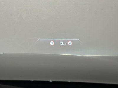 2025 BMW I7 thumbnail 33