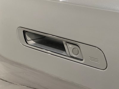 2025 BMW I7 thumbnail 19