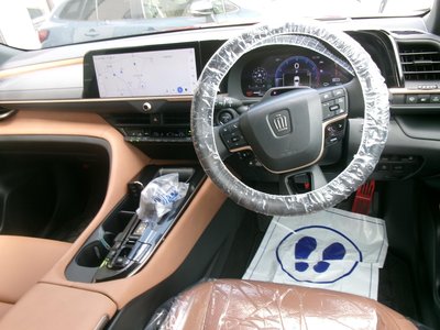 2024 Toyota CROWN SPORT photo 2