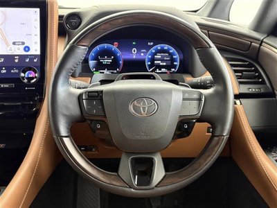 2024 Toyota VELLFIRE photo 3