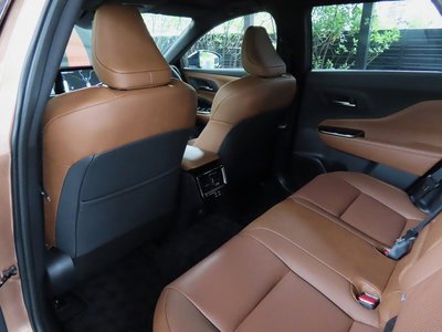 2025 Toyota CROWN ESTATE thumbnail 75