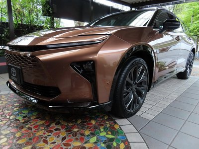 2025 Toyota CROWN ESTATE thumbnail 32