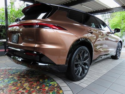 2025 Toyota CROWN ESTATE thumbnail 35