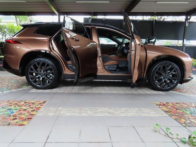 2025 Toyota CROWN ESTATE thumbnail 45