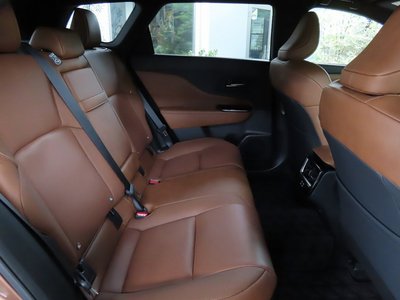 2025 Toyota CROWN ESTATE thumbnail 76
