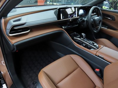 2025 Toyota CROWN ESTATE thumbnail 56
