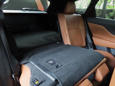 2025 Toyota CROWN ESTATE thumbnail 78